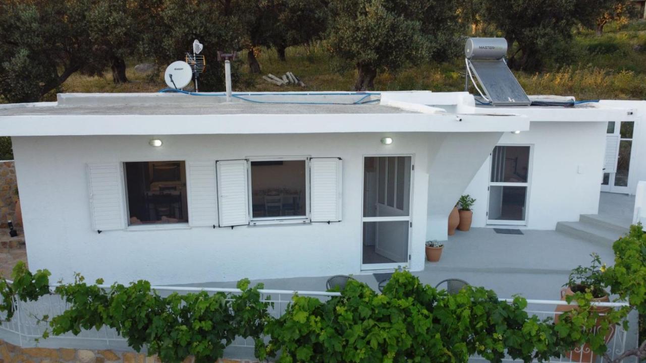 Mano'S House Vila Triopetra Exterior foto
